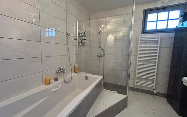 Maison à vendre    9 pièces • 225 m2 Gujan-Mestras