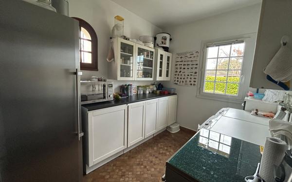 Maison à vendre    9 pièces • 225 m2 Gujan-Mestras