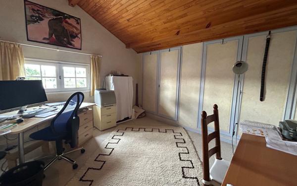 Maison à vendre    9 pièces • 225 m2 Gujan-Mestras