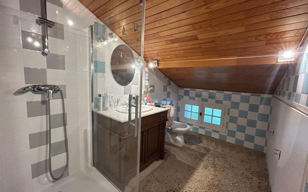 Maison à vendre    9 pièces • 225 m2 Gujan-Mestras