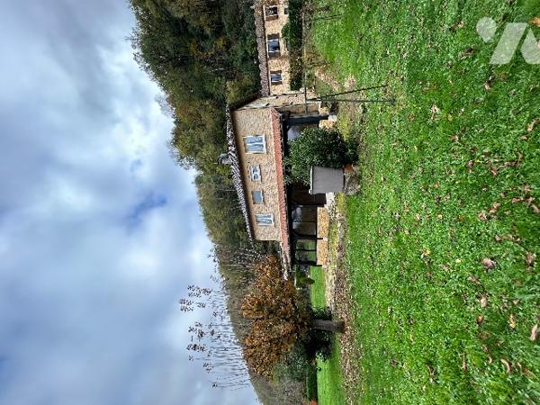 A VENDRE - CENAC ET SAINT JULIEN - Maison de 94.5 m² sur parcelle de  2888 m²
