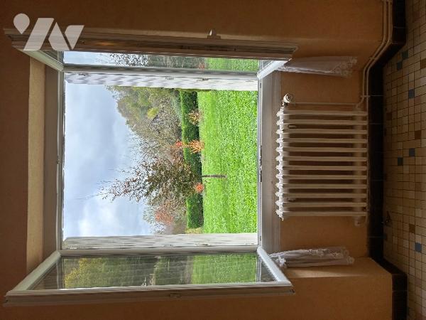 A VENDRE - CENAC ET SAINT JULIEN - Maison de 94.5 m² sur parcelle de  2888 m²