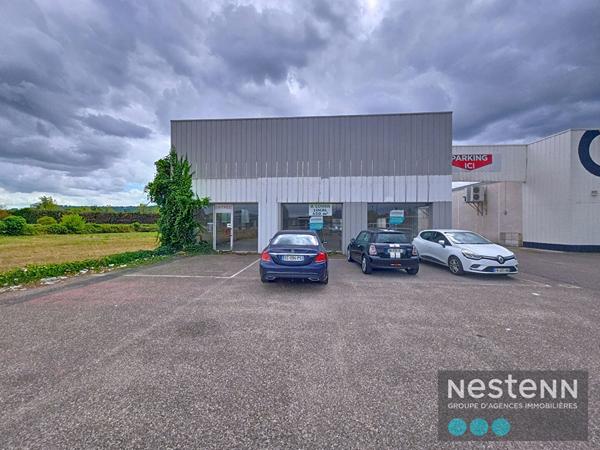 Immeuble 47300 Bias/Villeneuve sur Lot 3 pièce(s) 587 m2 environ