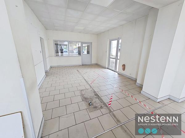 Immeuble 47300 Bias/Villeneuve sur Lot 3 pièce(s) 587 m2 environ