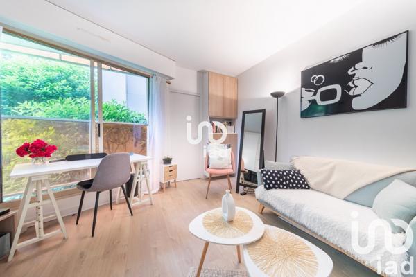 Studio 1 pièce de 28 m² à Neuilly-sur-Seine (92200)