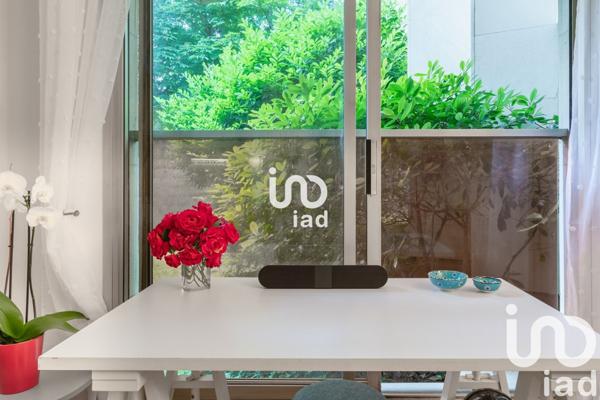 Studio 1 pièce de 28 m² à Neuilly-sur-Seine (92200)