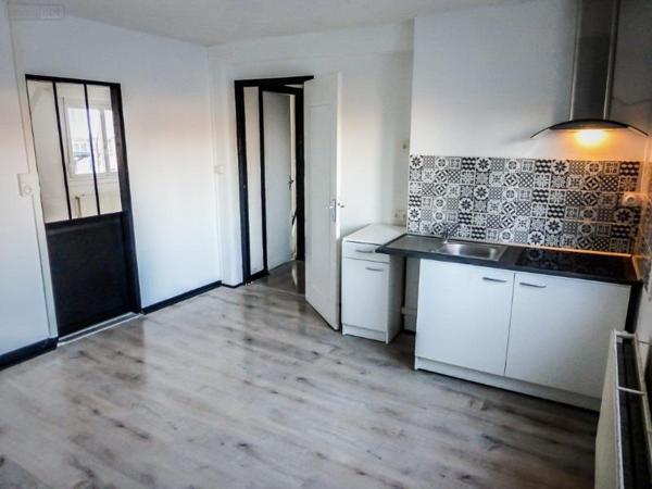 Appartement rénové à louer à Saint-Pol-sur-Mer dans le Nord (59430), ref : S5158