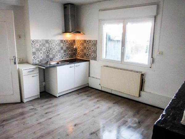 Appartement rénové à louer à Saint-Pol-sur-Mer dans le Nord (59430), ref : S5158