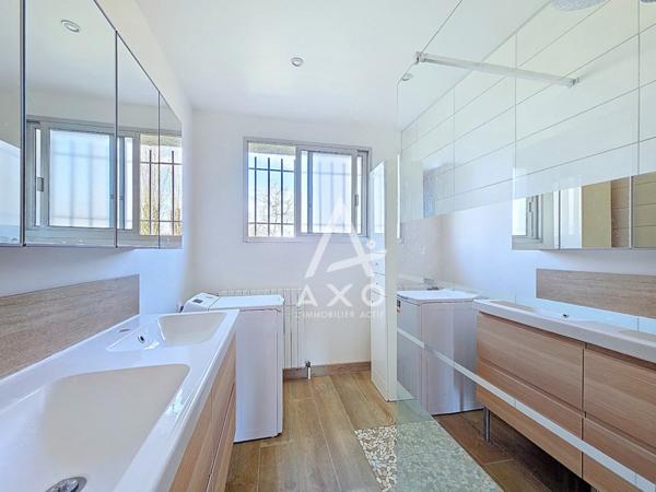 MAISON 4/5 chambres + sous-sol total à VENDRE à VILLEMANDEUR 45700