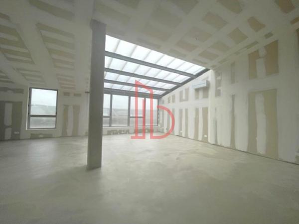 Bureau de 178 m² à louer à Bordeaux Brazza