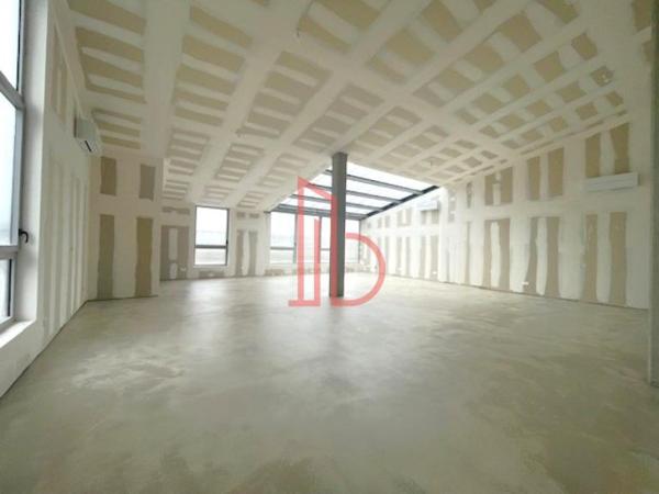 Bureau de 178 m² à louer à Bordeaux Brazza