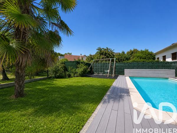 Maison à vendre 8 pièces 245 m² Le Blanc-Mesnil