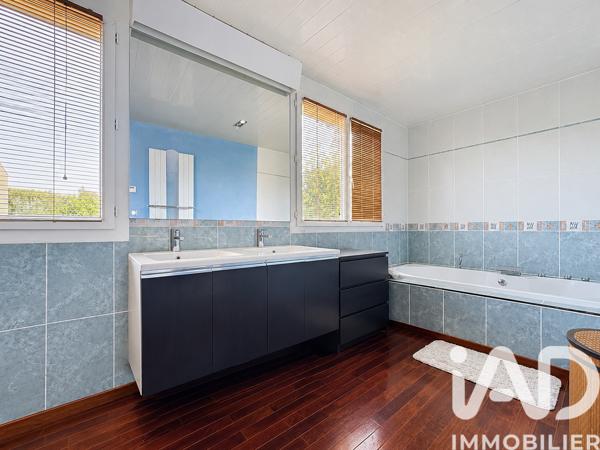Maison à vendre 8 pièces 245 m² Le Blanc-Mesnil