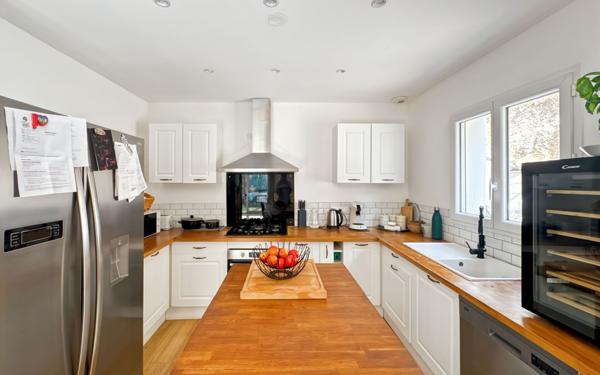 Maison à vendre    4 pièces •  Martigues