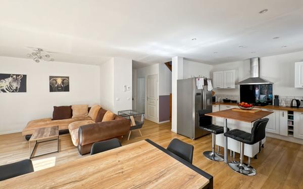 Maison à vendre    4 pièces •  Martigues