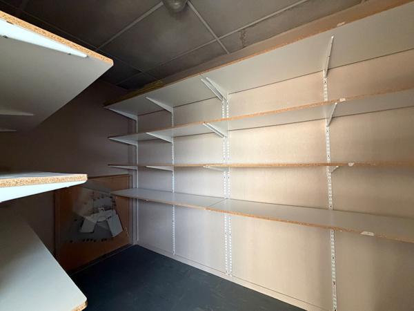 BUREAU AVEC PARKING - ZONE ALBITECH