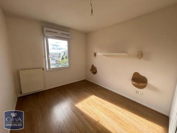 Appartement à louer 2 pièces 38.34m² Corbeil-Essonnes (91100)