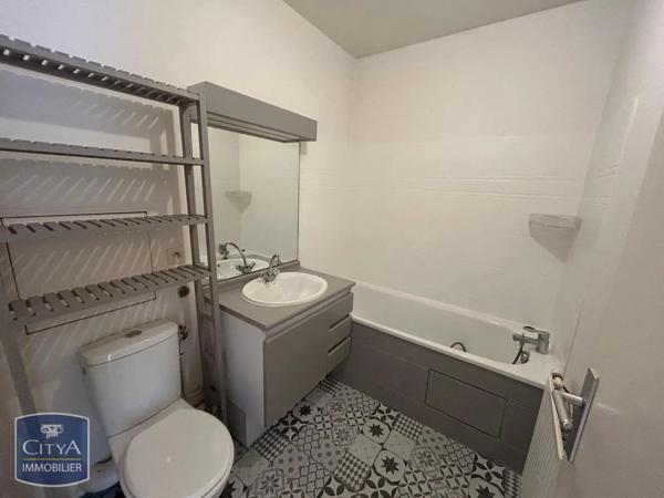 Appartement à louer 2 pièces 38.34m² Corbeil-Essonnes (91100)