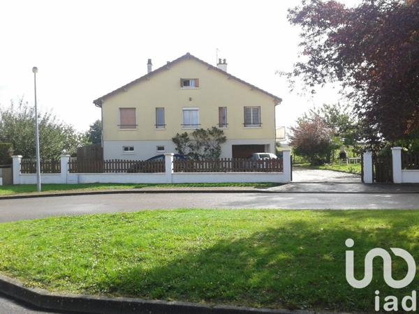 Maison 6 pièces de 115 m² à Champignelles (89350)