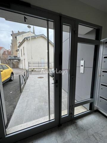 BUREAUX à LOUER de 131 m²