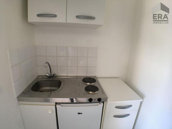 STUDIO MEUBLE A LOUER - BLOIS - REFAIT A NEUF, POSS. BOX FERME