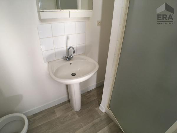 STUDIO MEUBLE A LOUER - BLOIS - REFAIT A NEUF, POSS. BOX FERME