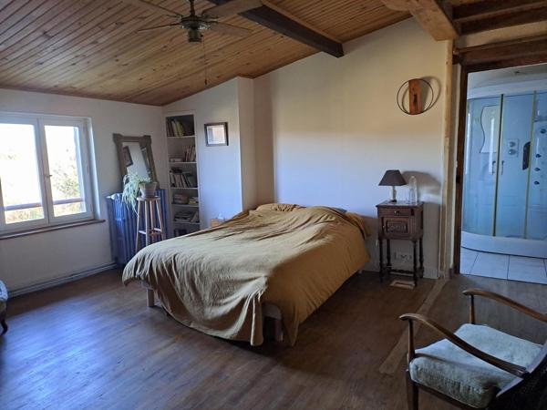 2 maisons  dont 1 habitable terrain  attenant