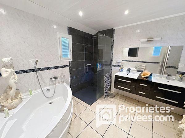 Maison individuelle à Ucciani de 166 m2