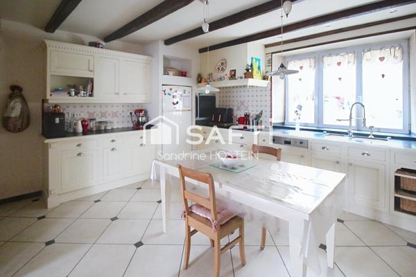 Belle Maison Familiale de 180m2 en pierre de taille sur 4 ares