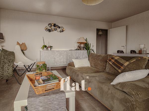 Appartement
                                                                                                                                                                                                                                                                                                                        3 pièce(s)                                                                                                                                                                                                          2 chambre(s)                                                                                                                                                                                                          70  m²