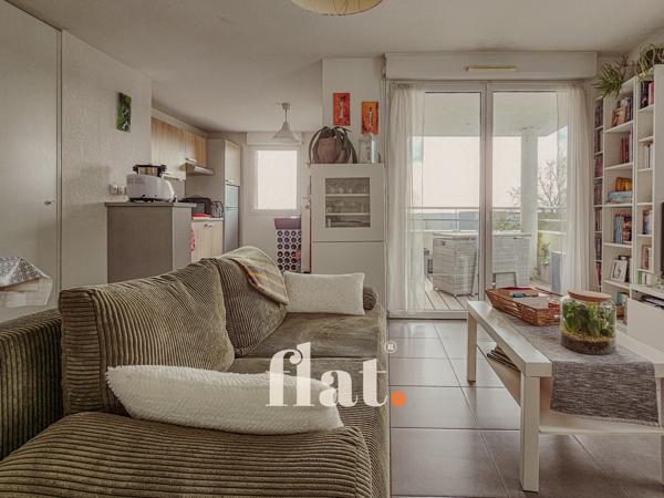 Appartement
                                                                                                                                                                                                                                                                                                                        3 pièce(s)                                                                                                                                                                                                          2 chambre(s)                                                                                                                                                                                                          70  m²