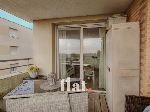 Appartement
                                                                                                                                                                                                                                                                                                                        3 pièce(s)                                                                                                                                                                                                          2 chambre(s)                                                                                                                                                                                                          70  m²