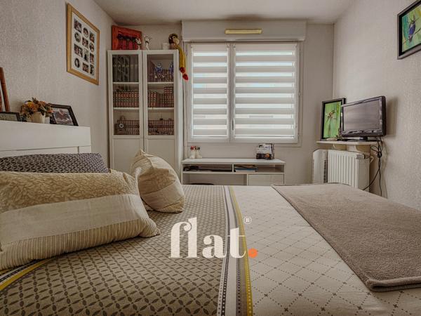 Appartement
                                                                                                                                                                                                                                                                                                                        3 pièce(s)                                                                                                                                                                                                          2 chambre(s)                                                                                                                                                                                                          70  m²