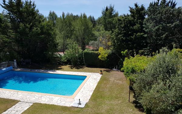 Maison à vendre    6 pièces •  Le Beausset