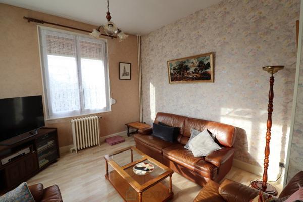 Maison en pierre de 120 m2 dans un quartier paisible à Mouzon