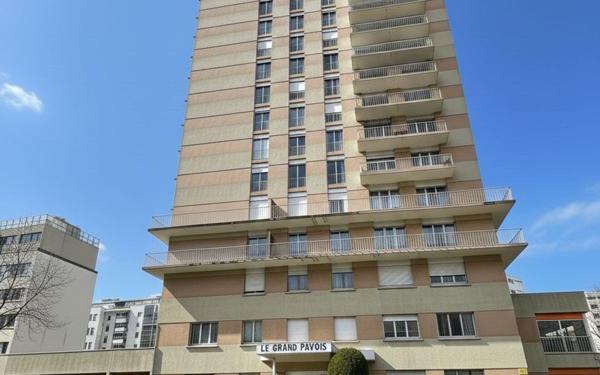 Appartement à vendre    2 pièces • 56,84 m2 Saint-Étienne