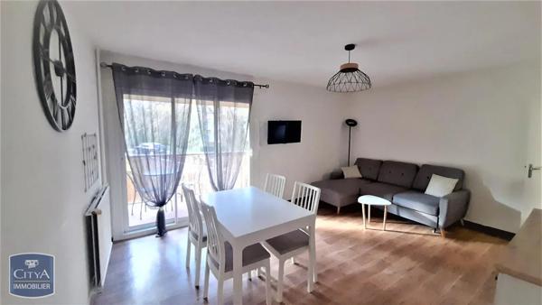 Appartement à louer 2 pièces 41.7m² Aix-en-Provence (13100)