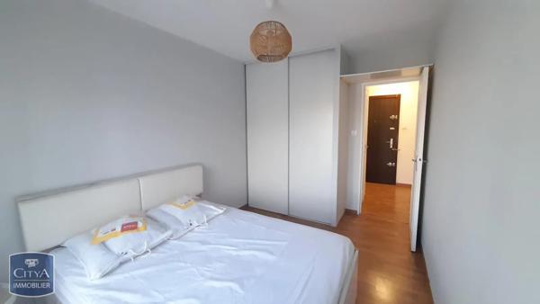 Appartement à louer 2 pièces 41.7m² Aix-en-Provence (13100)