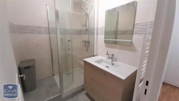 Appartement à louer 2 pièces 41.7m² Aix-en-Provence (13100)