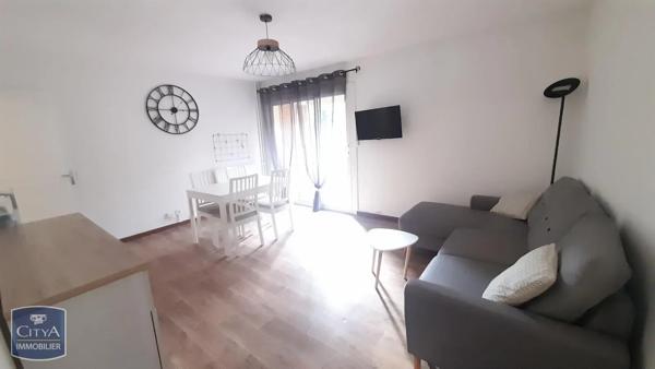 Appartement à louer 2 pièces 41.7m² Aix-en-Provence (13100)
