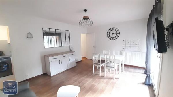 Appartement à louer 2 pièces 41.7m² Aix-en-Provence (13100)