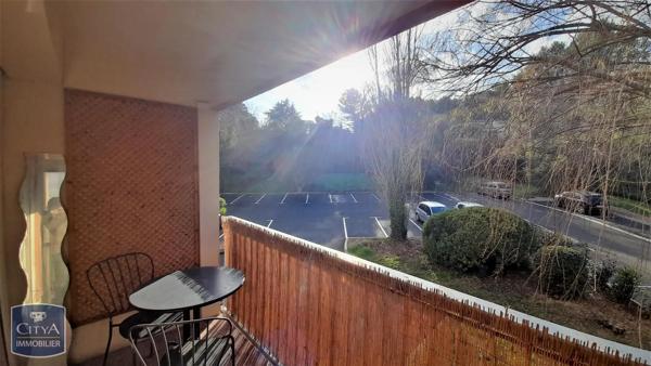 Appartement à louer 2 pièces 41.7m² Aix-en-Provence (13100)