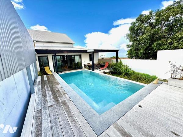 Maison T5 avec F4 indépendant,  La Rivière, Saint-Louis