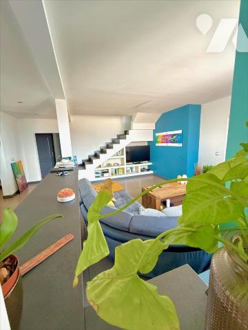 Maison T5 avec F4 indépendant,  La Rivière, Saint-Louis