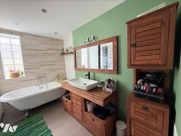 Maison T5 avec F4 indépendant,  La Rivière, Saint-Louis