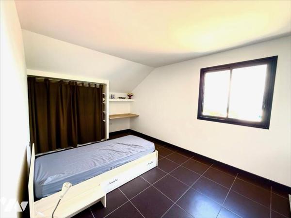 Maison T5 avec F4 indépendant,  La Rivière, Saint-Louis