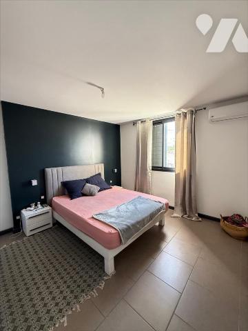 Maison T5 avec F4 indépendant,  La Rivière, Saint-Louis