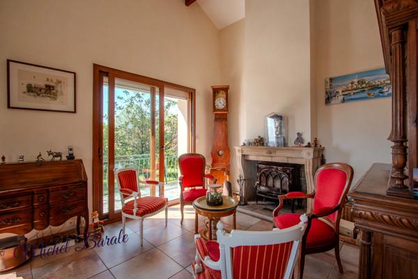 Maison à vendre 5 pièces à DARDILLY (69) dans un cadre exceptionnel !