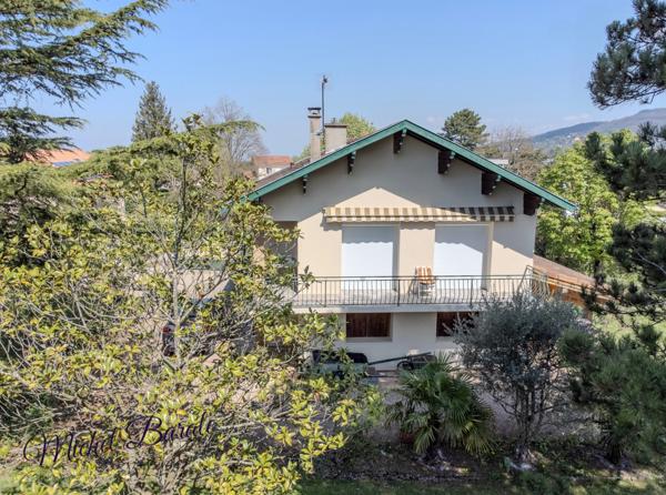 Maison à vendre 5 pièces à DARDILLY (69) dans un cadre exceptionnel !