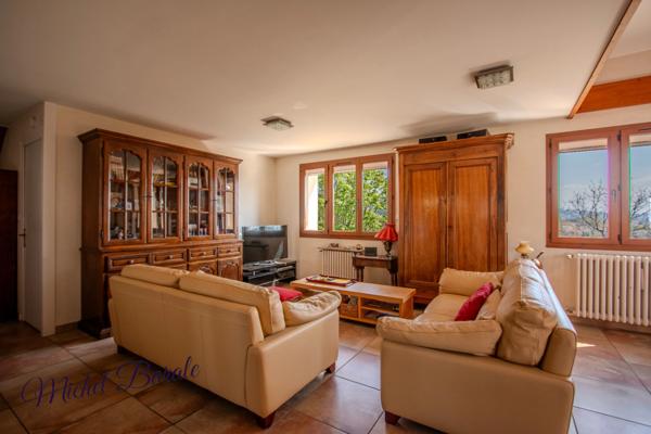 Maison à vendre 5 pièces à DARDILLY (69) dans un cadre exceptionnel !